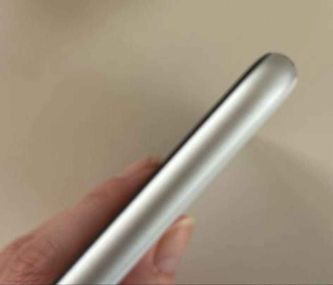 iPhoneSE第2世代 64GB ホワイト