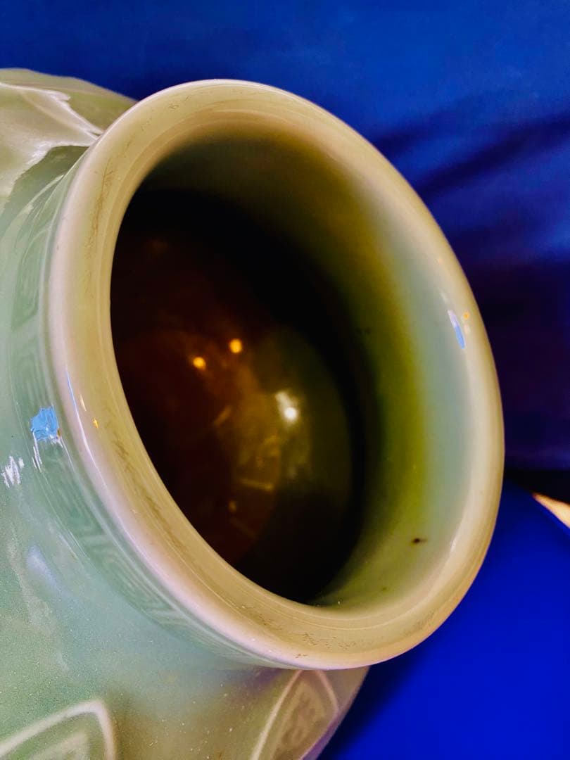 中国明時代龍泉窑刻花鼓腹尊サイズ約高さ19cm径23cm口12cm