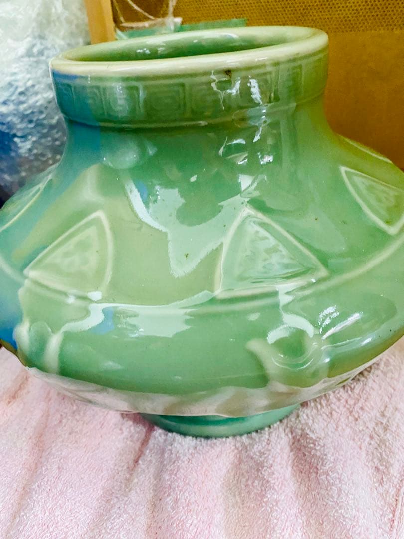 中国明時代龍泉窑刻花鼓腹尊サイズ約高さ19cm径23cm口12cm