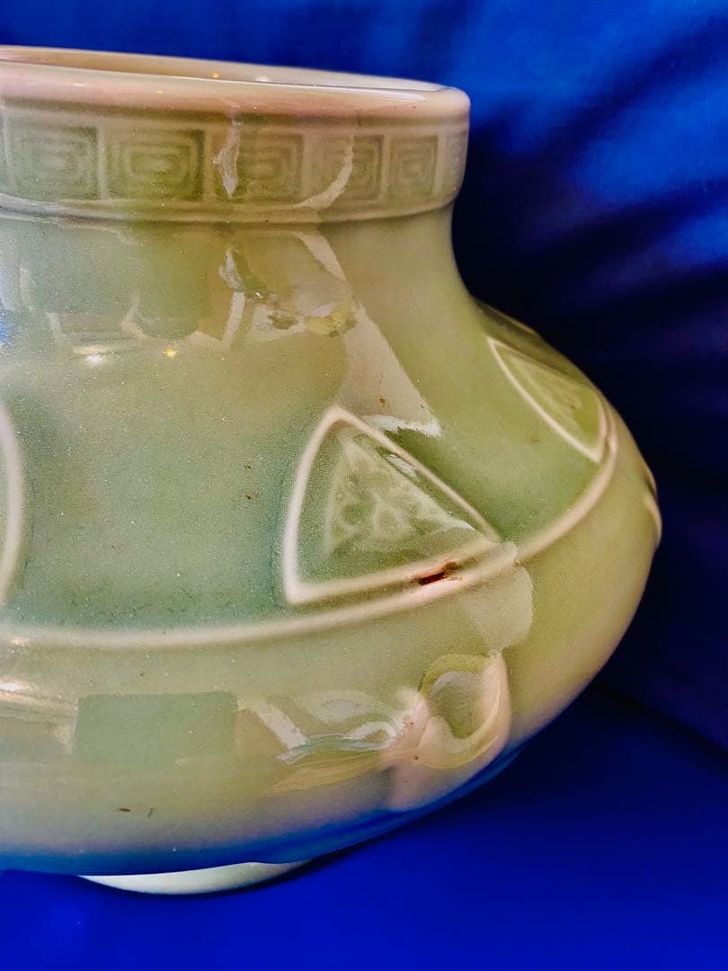 中国明時代龍泉窑刻花鼓腹尊サイズ約高さ19cm径23cm口12cm