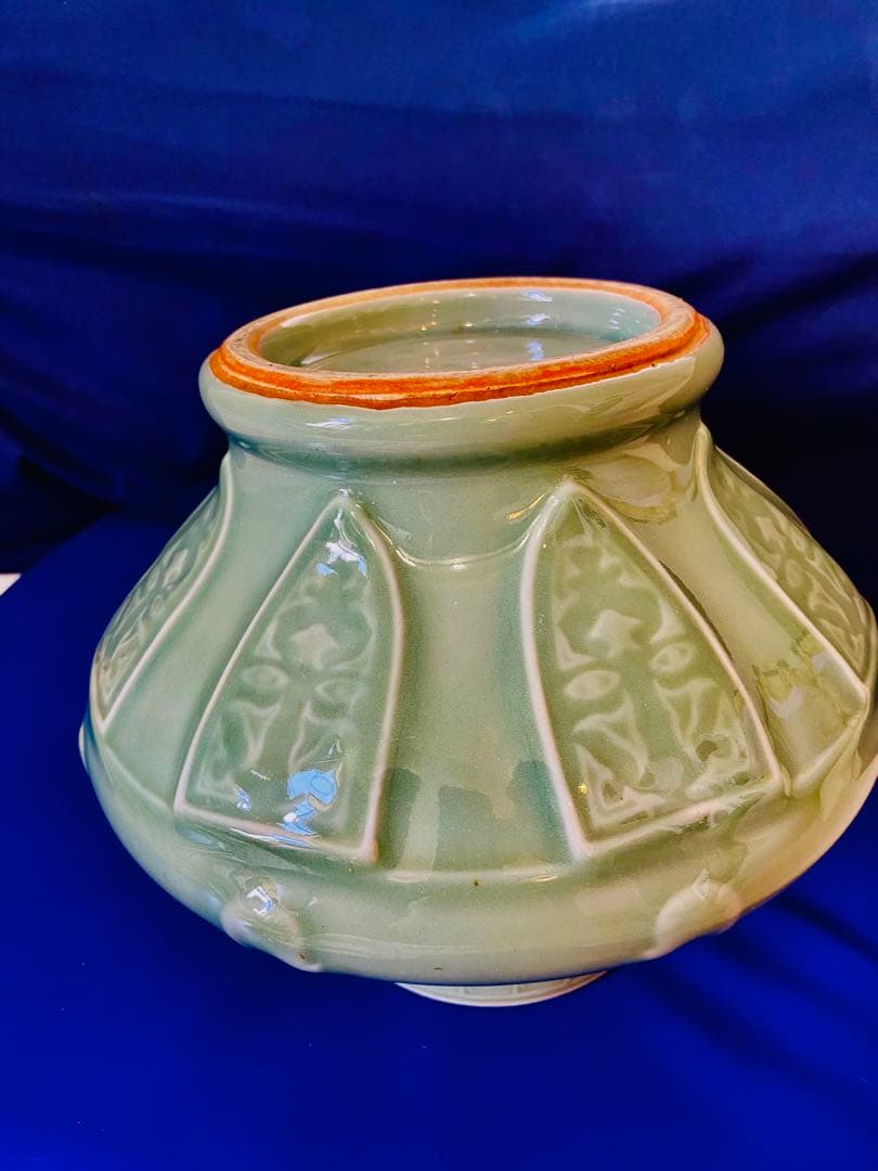 中国明時代龍泉窑刻花鼓腹尊サイズ約高さ19cm径23cm口12cm