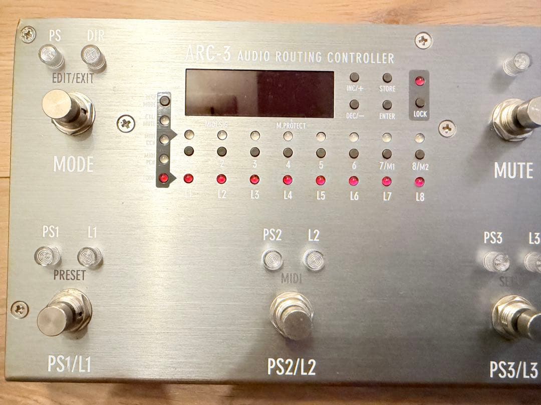 FREE THE TONE ARC-3 フリーザトーン　スイッチャー