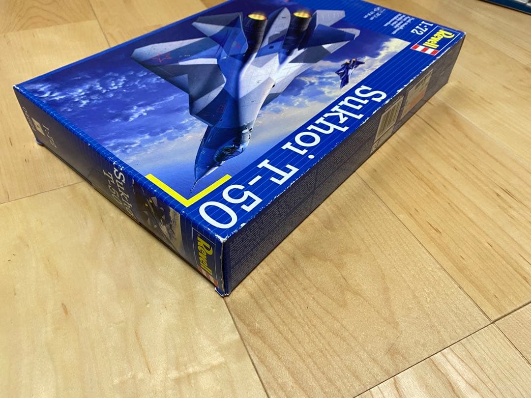 レベル　1/72 T-50 ステルス　戦闘機 Revell