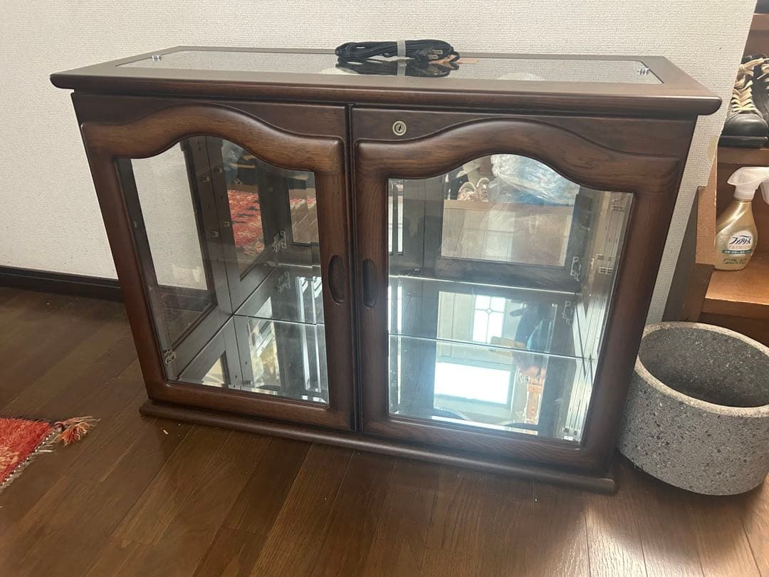 ガラスキャビネット　コレクションショーケース　浜本工芸柏木工お好きな方