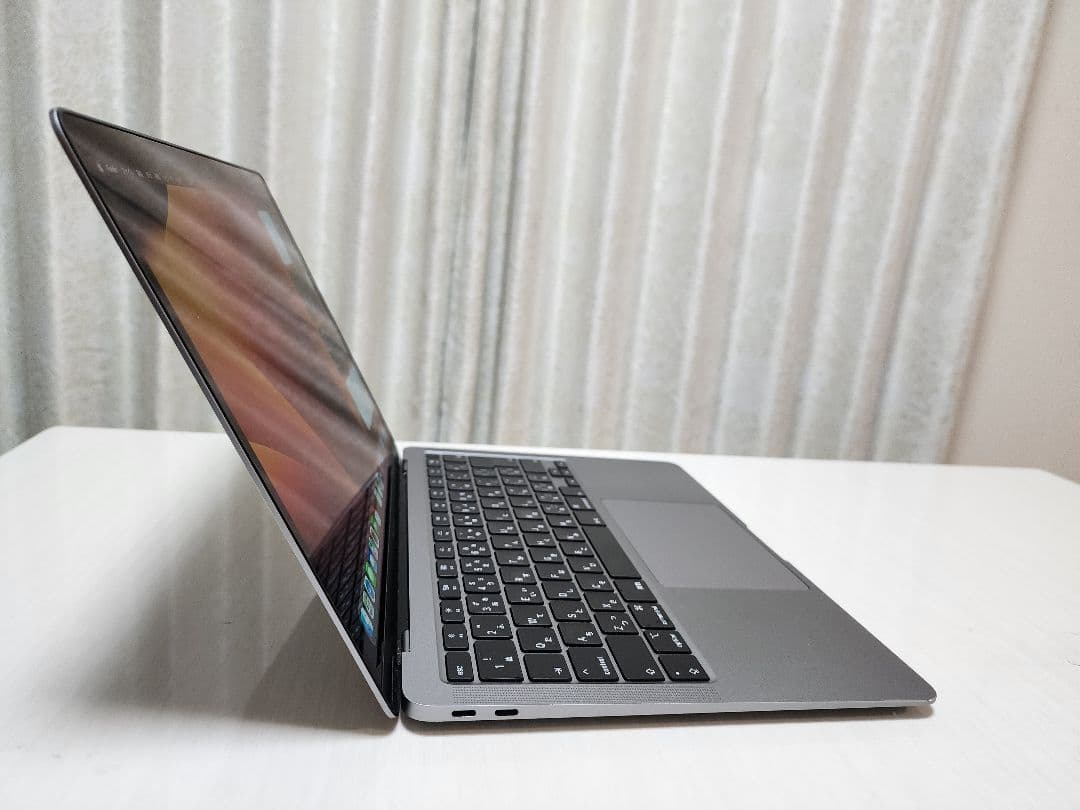 美品　Macbook Air 2020 i5 8GB 256GB バッテリー正常