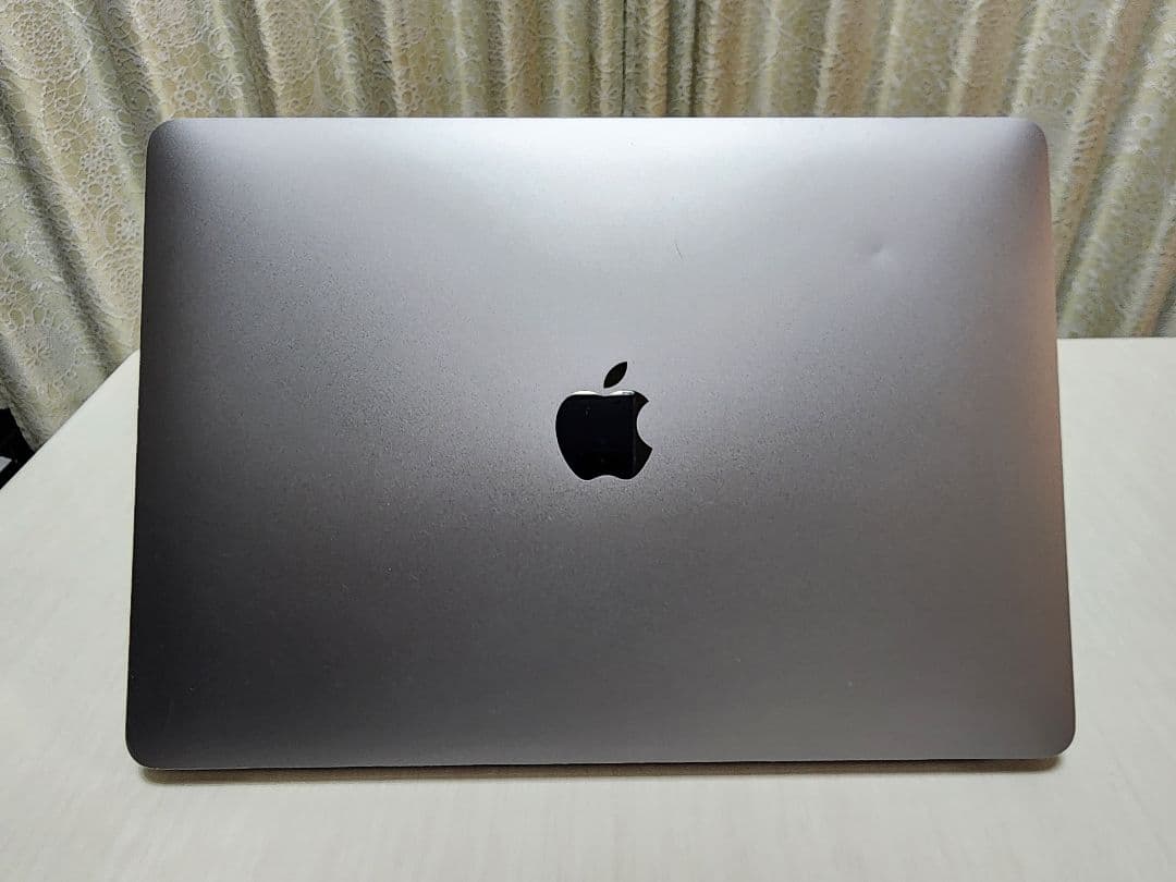 美品　Macbook Air 2020 i5 8GB 256GB バッテリー正常