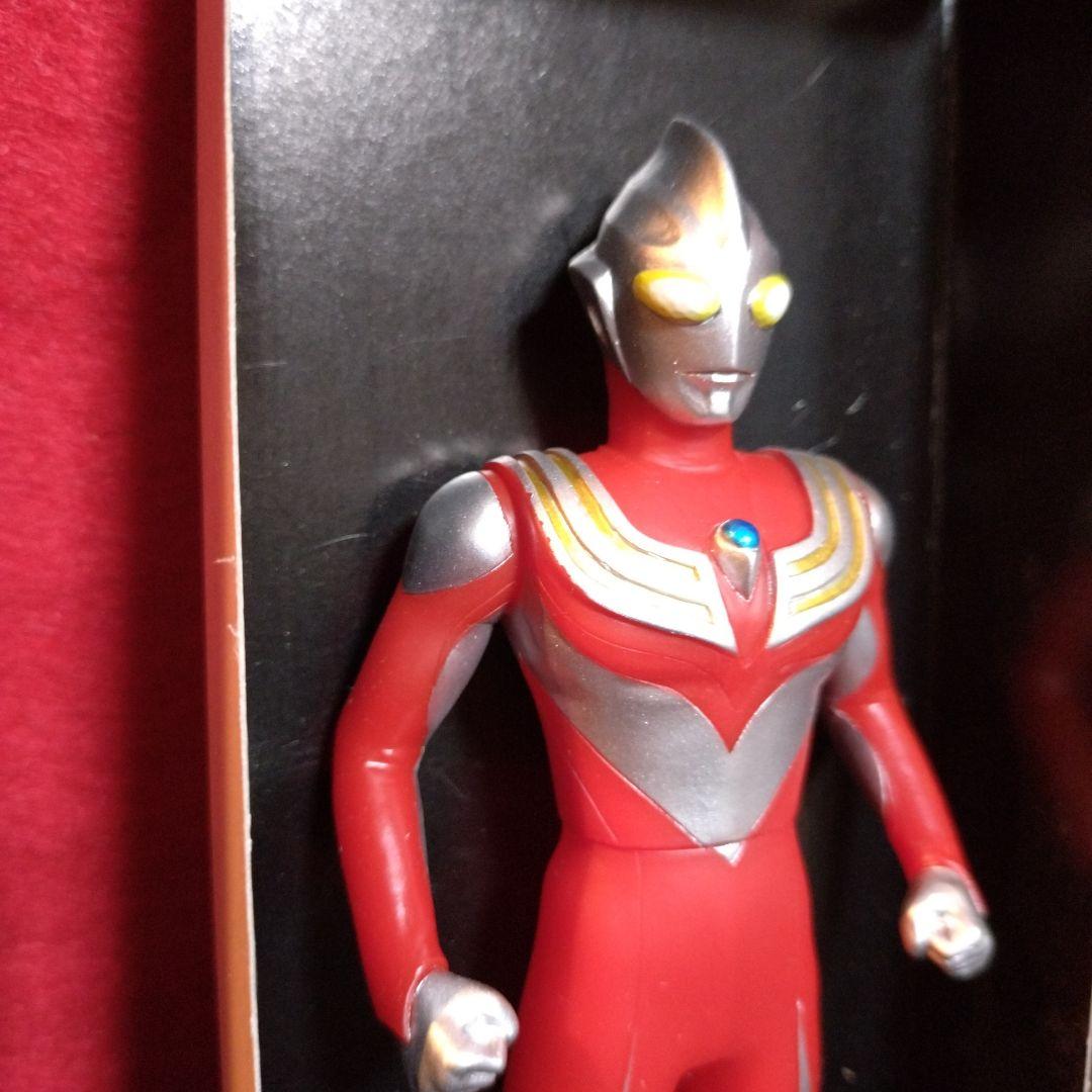 ウルトラマンティガ メタリックVer. フィギュア イベント限定ソフビ.他２体