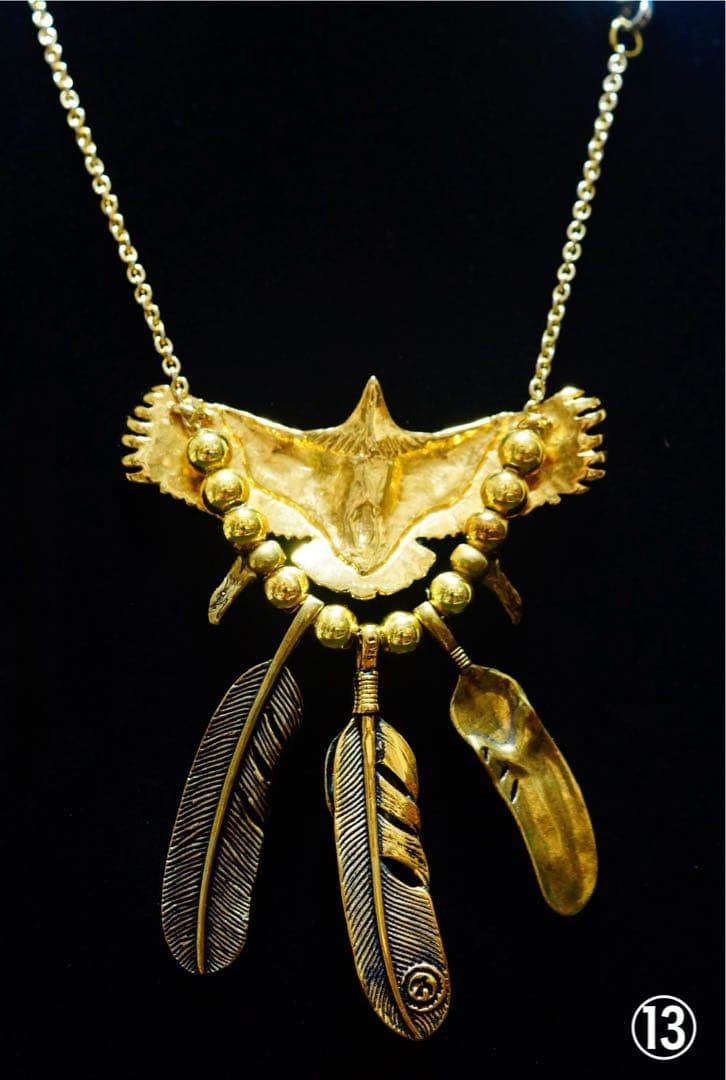 ボヘミアン風 ヴィンテージゴールドのイーグルとフェザーのハンドメイドネックレス