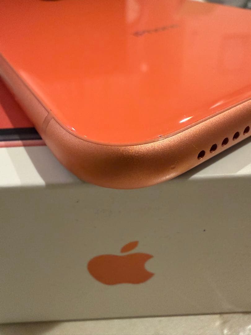 美品 Apple iPhone XR 本体 64GB コーラル