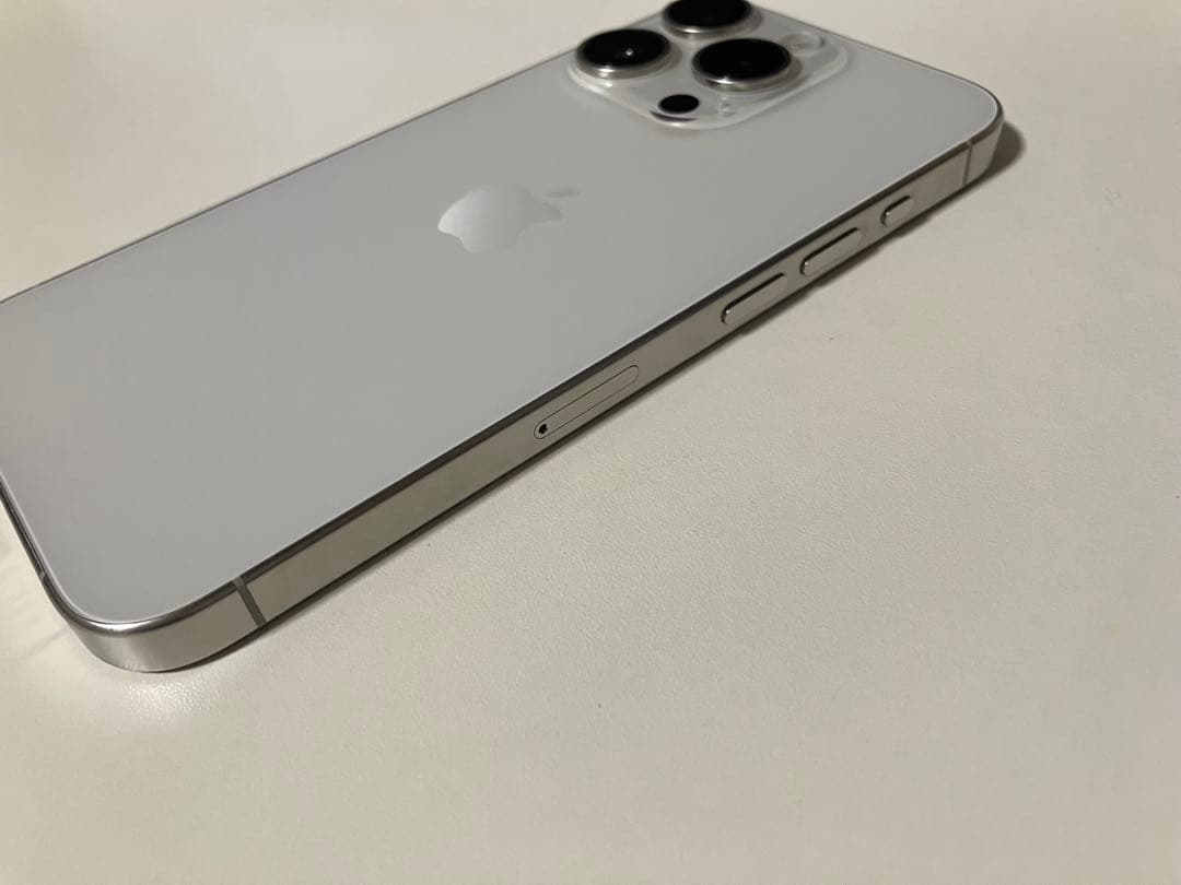 バッテリー&画面新品交換済Apple iPhone 15 Pro 256GB