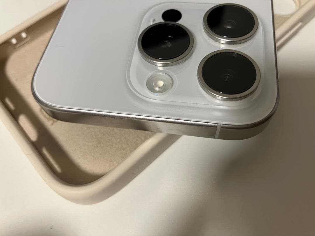 バッテリー&画面新品交換済Apple iPhone 15 Pro 256GB