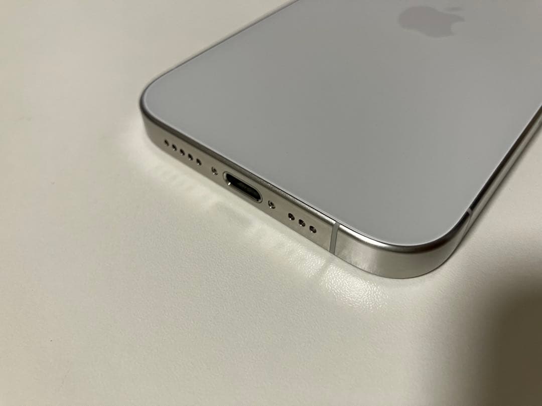 バッテリー&画面新品交換済Apple iPhone 15 Pro 256GB