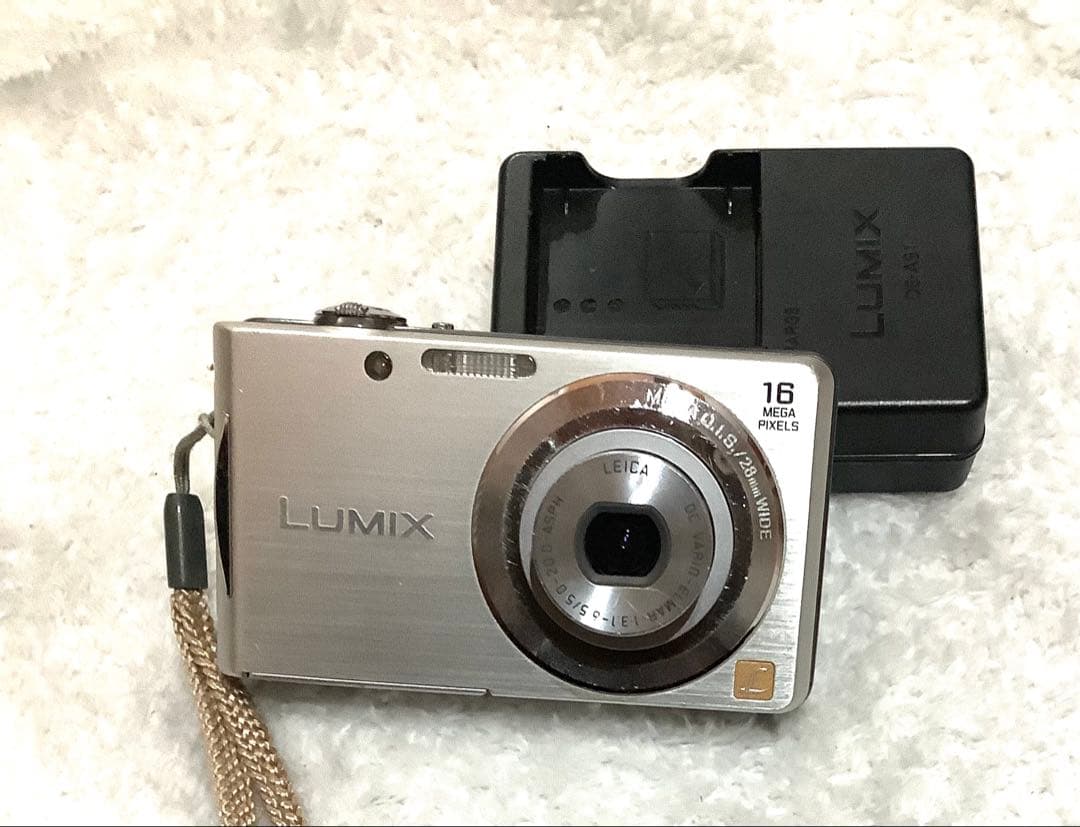 LUMIX DMC-FH5 シルバー