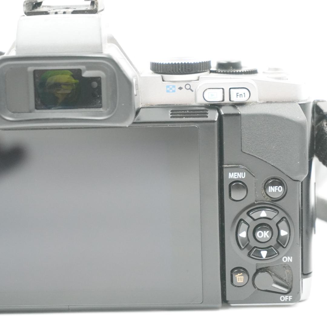 ■極上品■ OLYMPUSOM-D E-M5 シルバー #..458