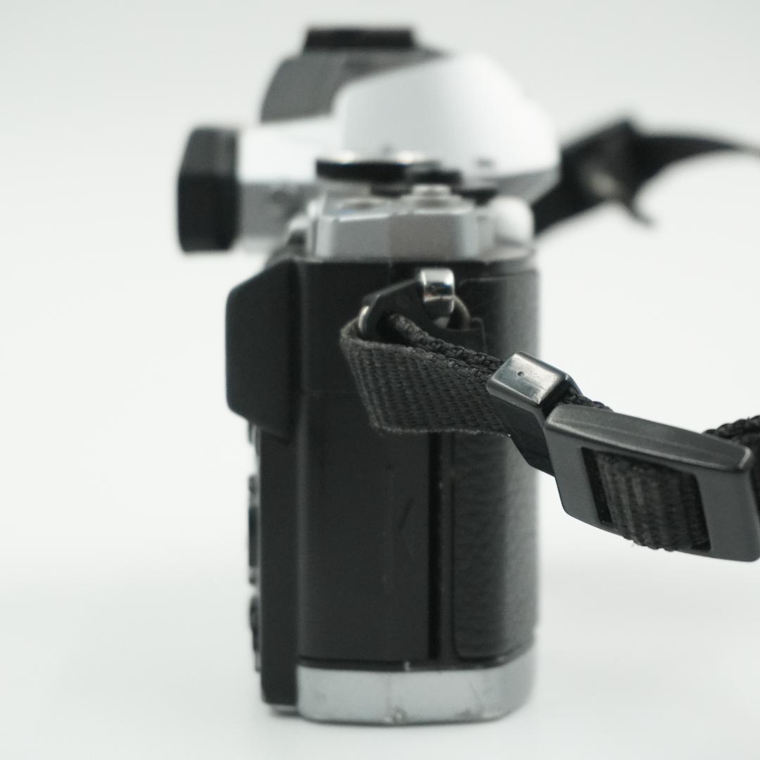 ■極上品■ OLYMPUSOM-D E-M5 シルバー #..458