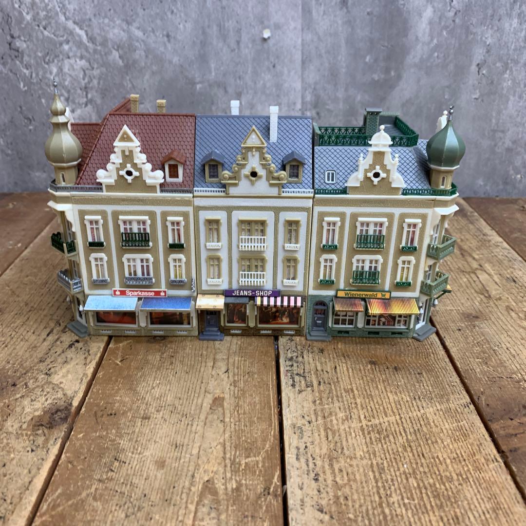 3F 【精巧】欧州 ヨーロッパ 街並み ストラクチャー 模型 ジオラマ 外箱付
