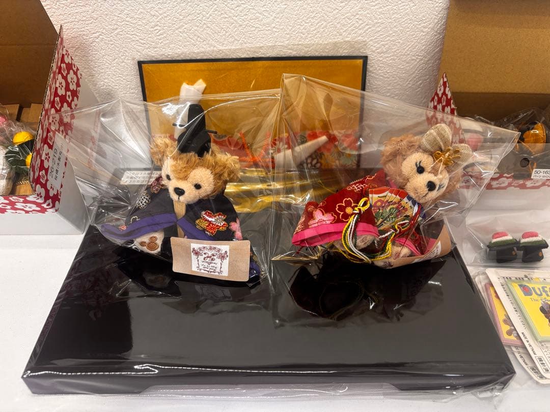 ぼんぼり＆屏風付き・ダッフィー　シェリーメイ　ケース付雛人形　ひな人形　ひな祭り