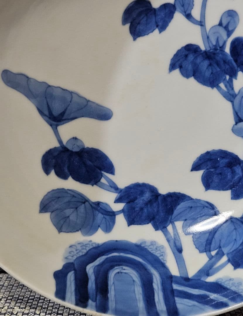 【本物保証❗】江戸時代後期　後期藍鍋島　芙蓉の図　径 約20.8cm　櫛高台皿