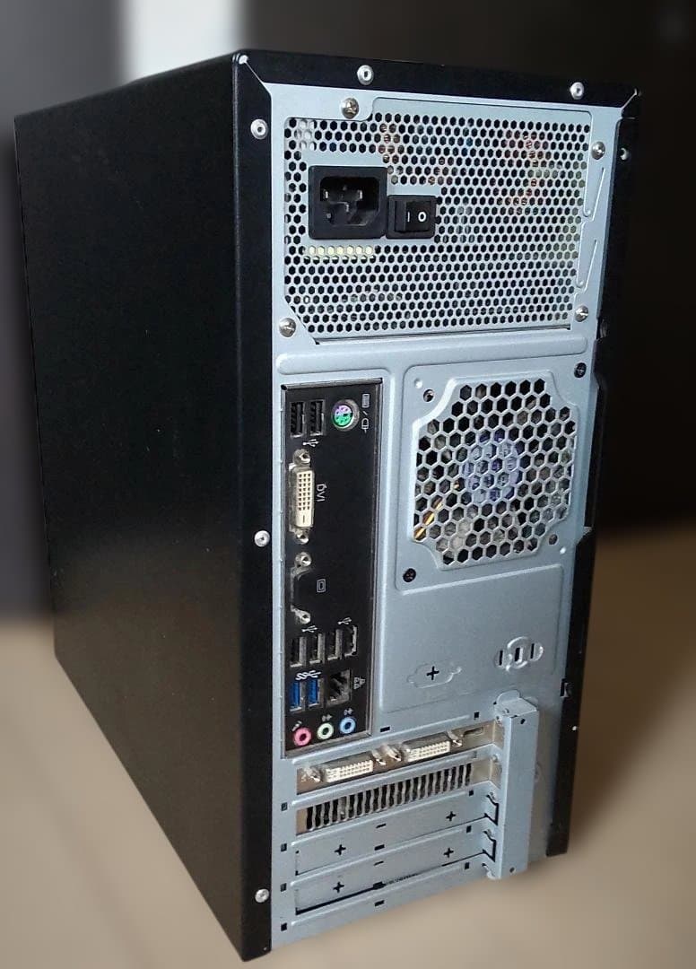 デスクトップ型PC　WIN11 i7 2700K ＋SSD＋HDD＋RAM8G