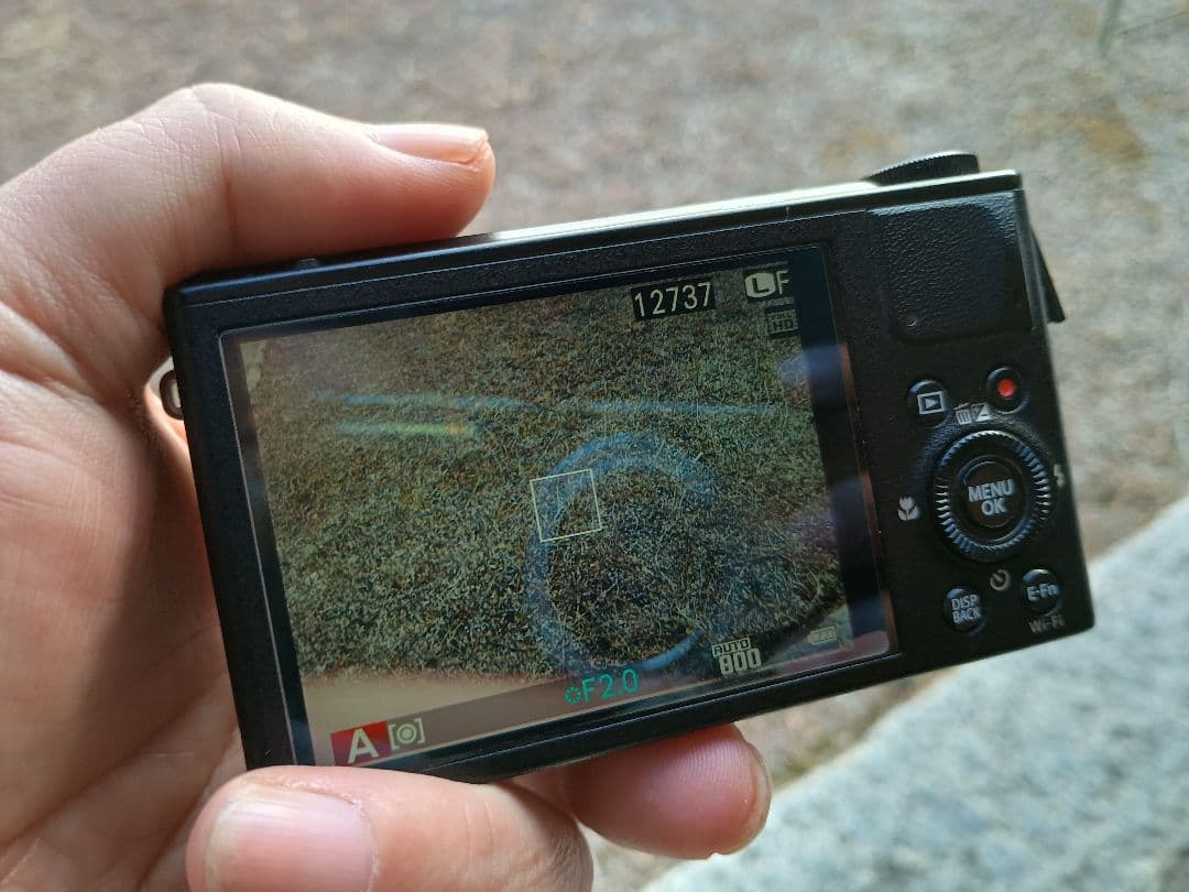 富士フィルム　XQ2　コンパクトデジタルカメラ　fujifilm