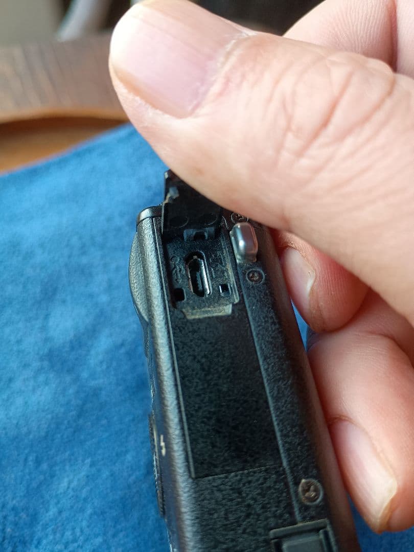 富士フィルム　XQ2　コンパクトデジタルカメラ　fujifilm