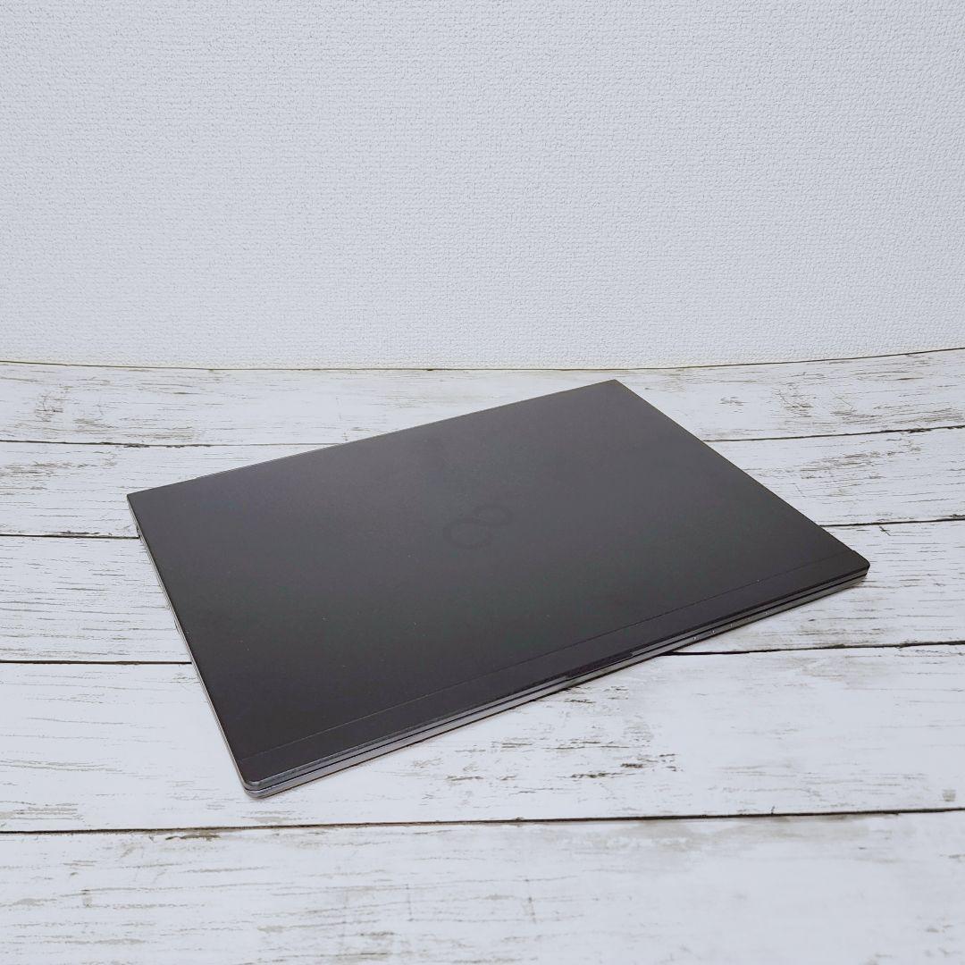 【美品】薄型軽量 13インチ コンパクト ノートパソコン SSD 在宅ワーク