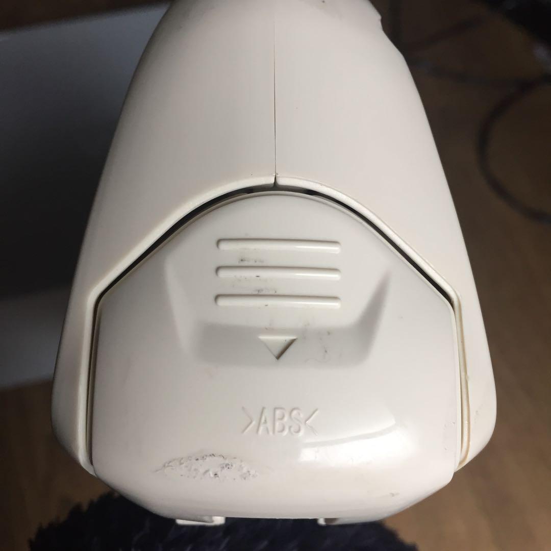 Makita マキタ 充電式クリーナー CL116DWI