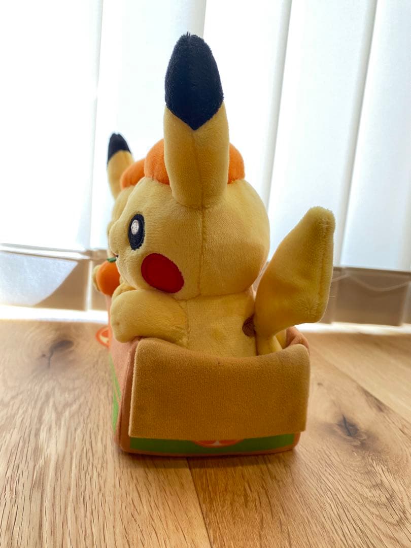ポケモンセンター ピカチュウ ぬいぐるみ 愛媛限定