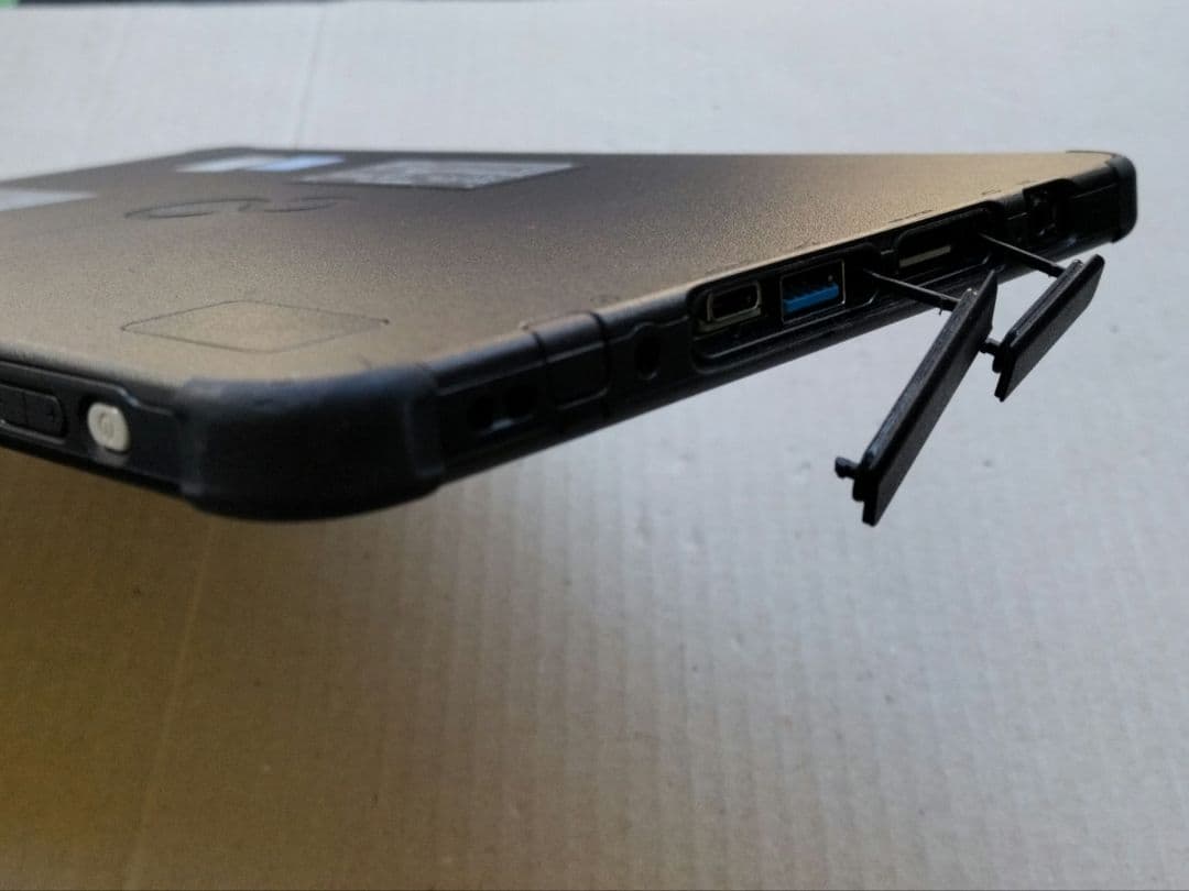 Windowsタブレット本体 ARROWS Tab Q5010/DEG Celeron 128GB