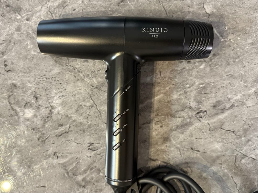 【ジャンク品】絹女 kinujo Pro ヘアドライヤー