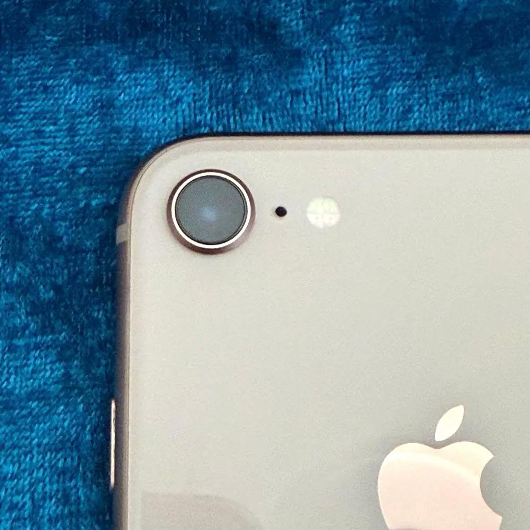 美品 iPhone 8 64GB SIMロックなし バッテリー最大容量100%