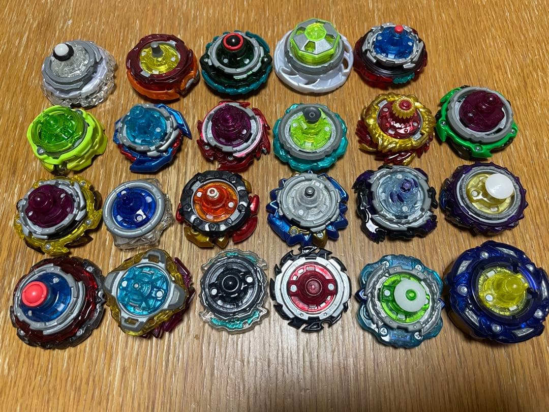 【まとめ売り】ベイブレードバースト　本体＆ランチャーセット