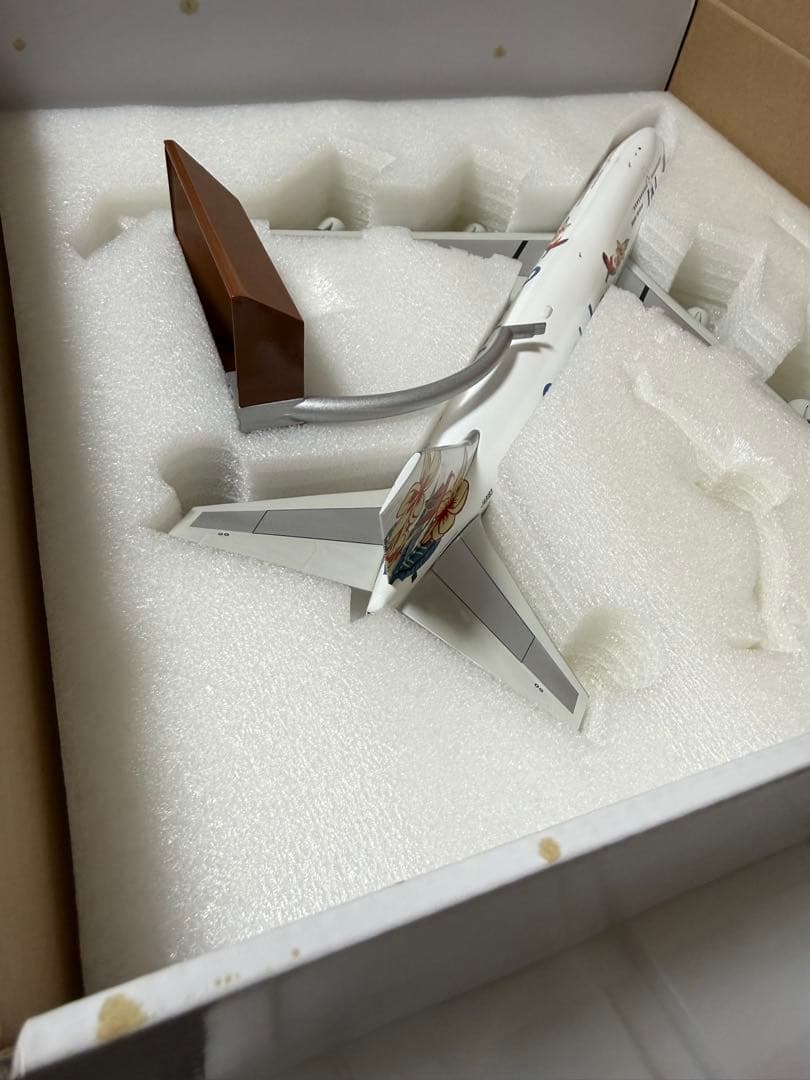 JAL日本航空B747 リゾッチャ塗装1/200 ダイキャストモデル