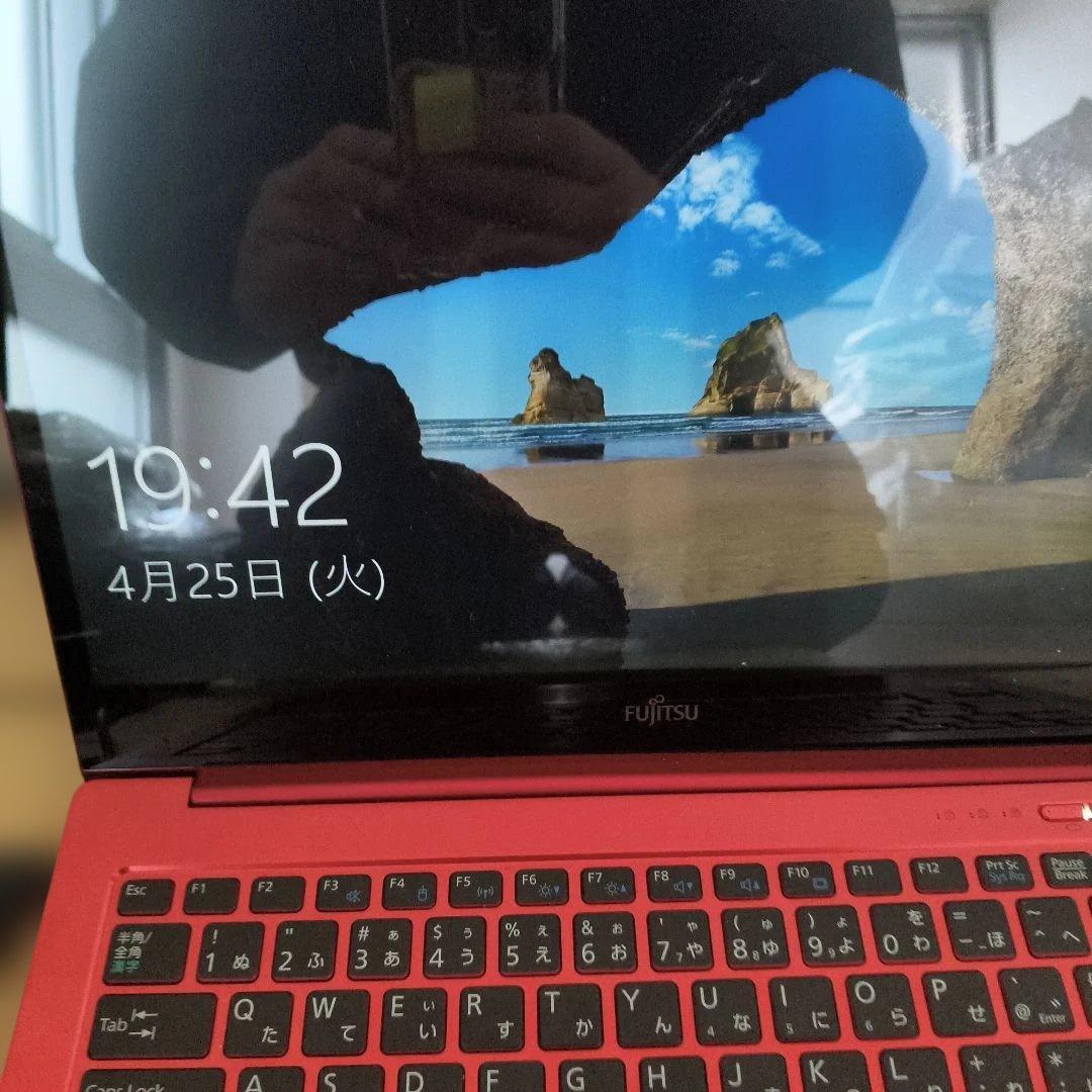 通電のみ確認 FMV LIFEBOOK UH90/L Red タッチパ