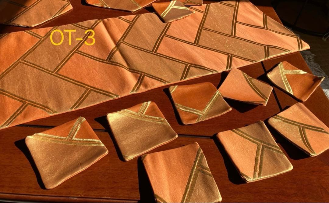 【帯リメイク】テーブルセンター、コースター、花瓶敷きのセット（OT-3）