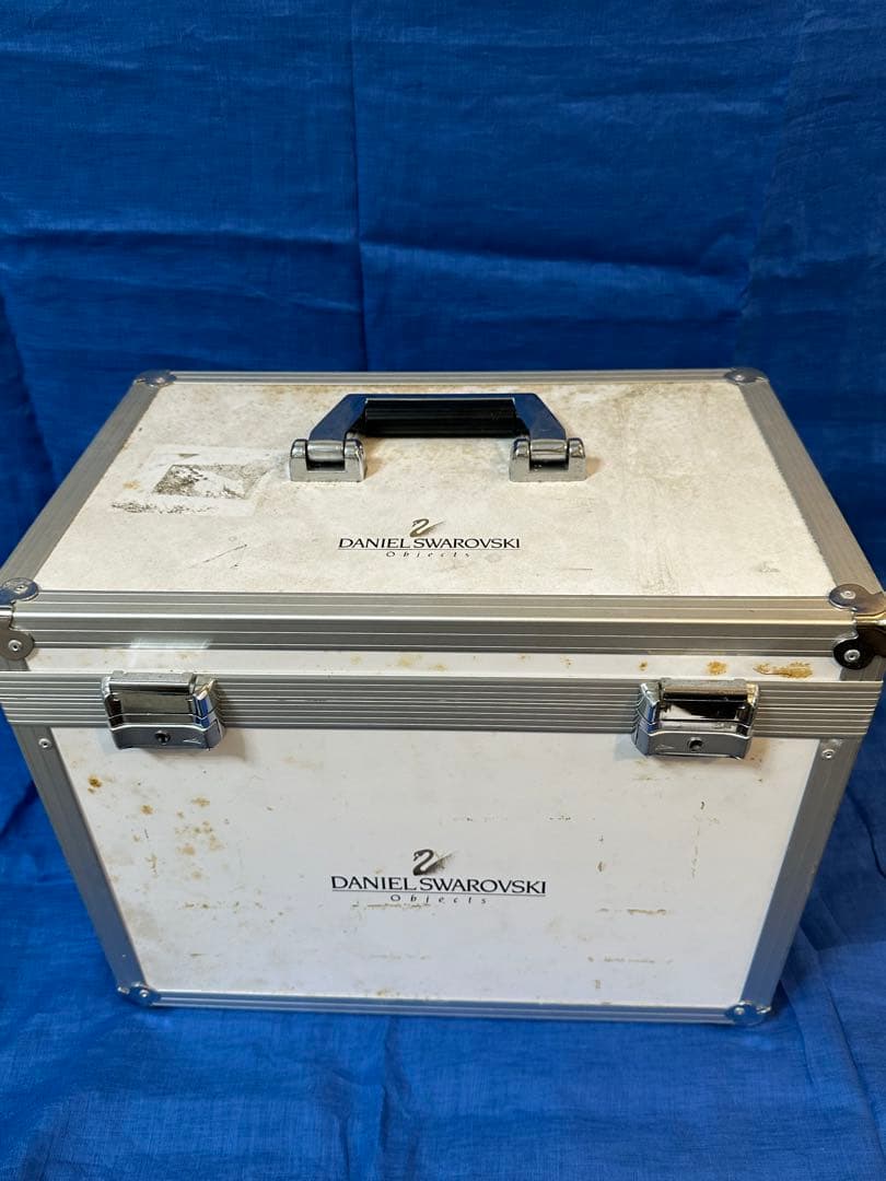 スワロフスキー　球体オブジェ