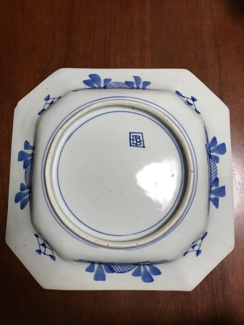 伊万里　八角皿　線書　線描　角切　隅切　染付　古伊万里　山水図