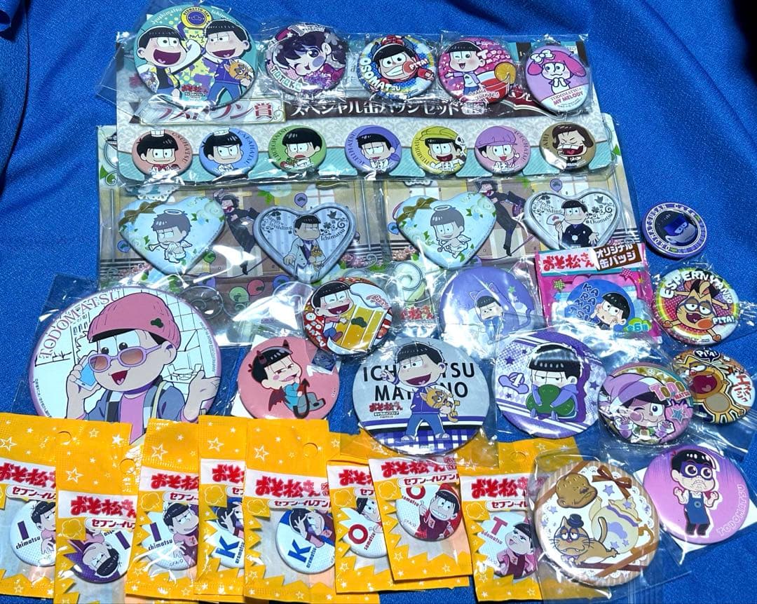 おそ松さん Blue-ray 缶バッジ ラバーストラップ 他 グッズまとめ売り