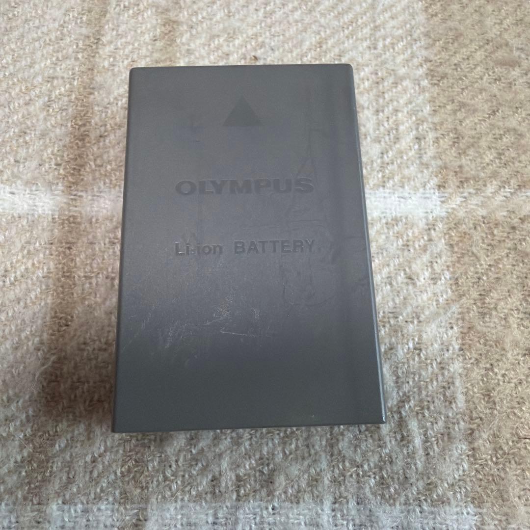 オリンパス E-PM2ジャンク＋15mmF8レンズ、充電器、SDカード16GB