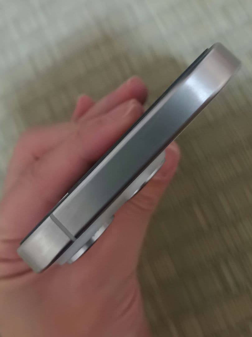 iPhone15Pro 128GB　本体　バッテリー86％　SIMフリー　白