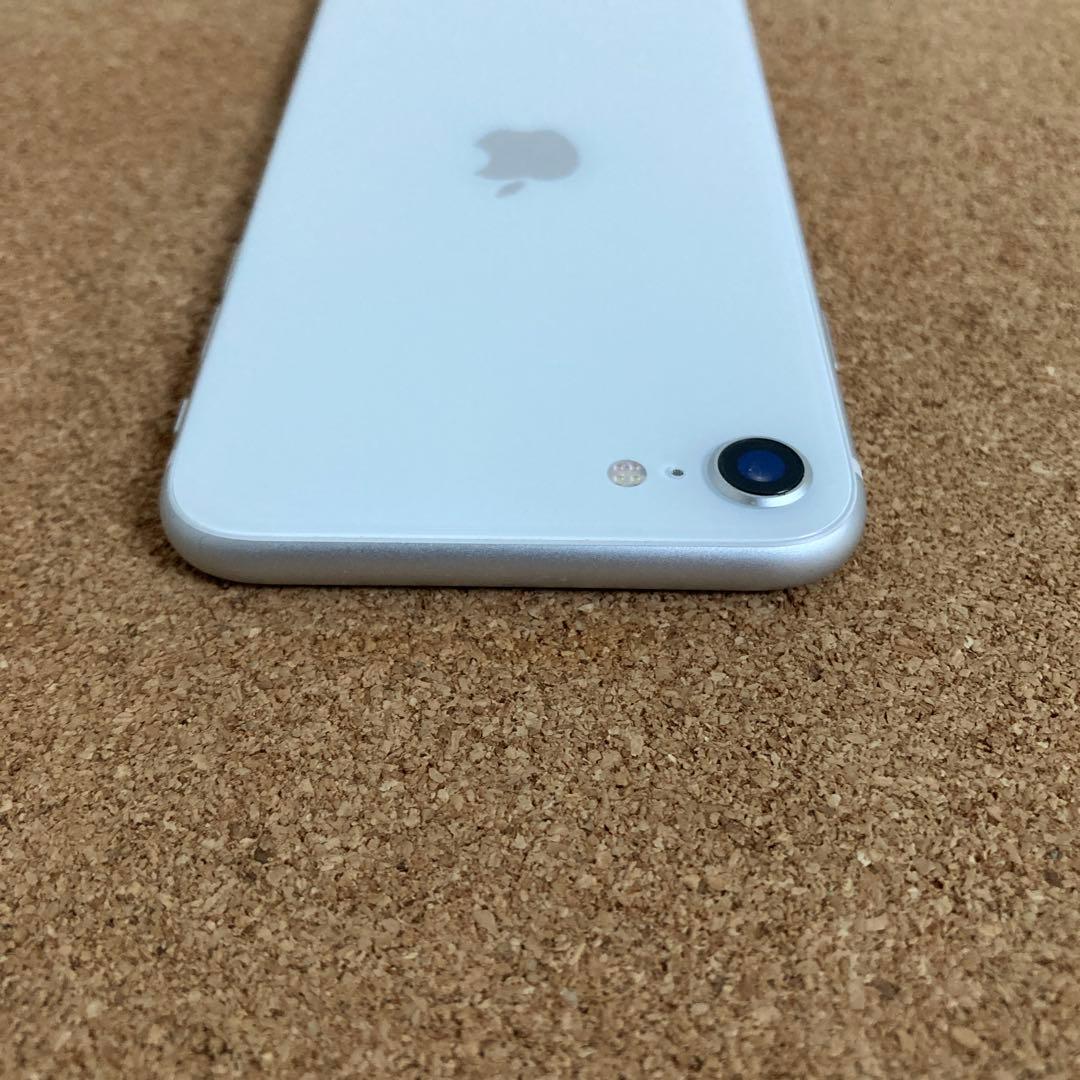 4125【早い者勝ち】美品☆電池新品☆iPhoneSE2 64GB SIMフリー