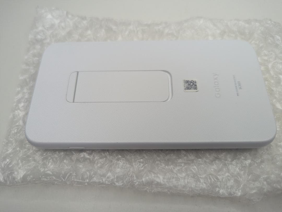 Galaxy モバイルルーター SCR01 5G ホワイト ドコモ