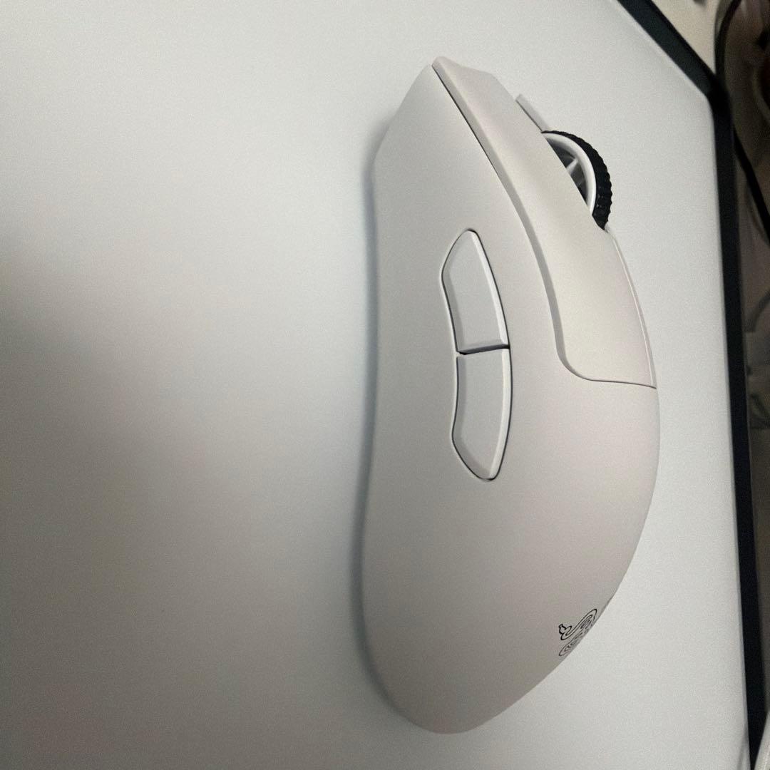 Razer DEATHADDER V3 PRO ホワイト