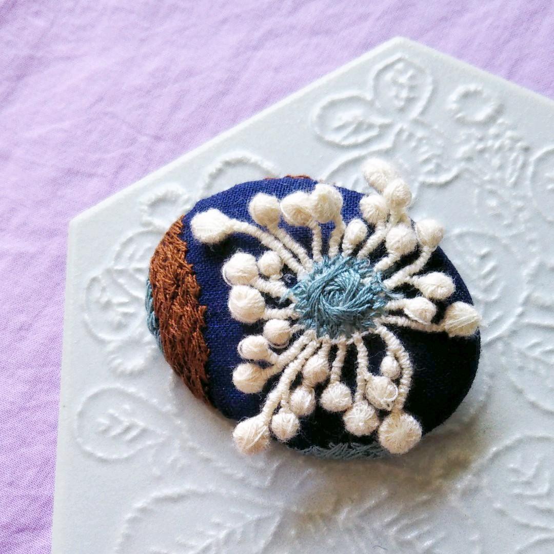 商談中⑥8ミナペルホネン ハンドメイド ブローチアクセサリー