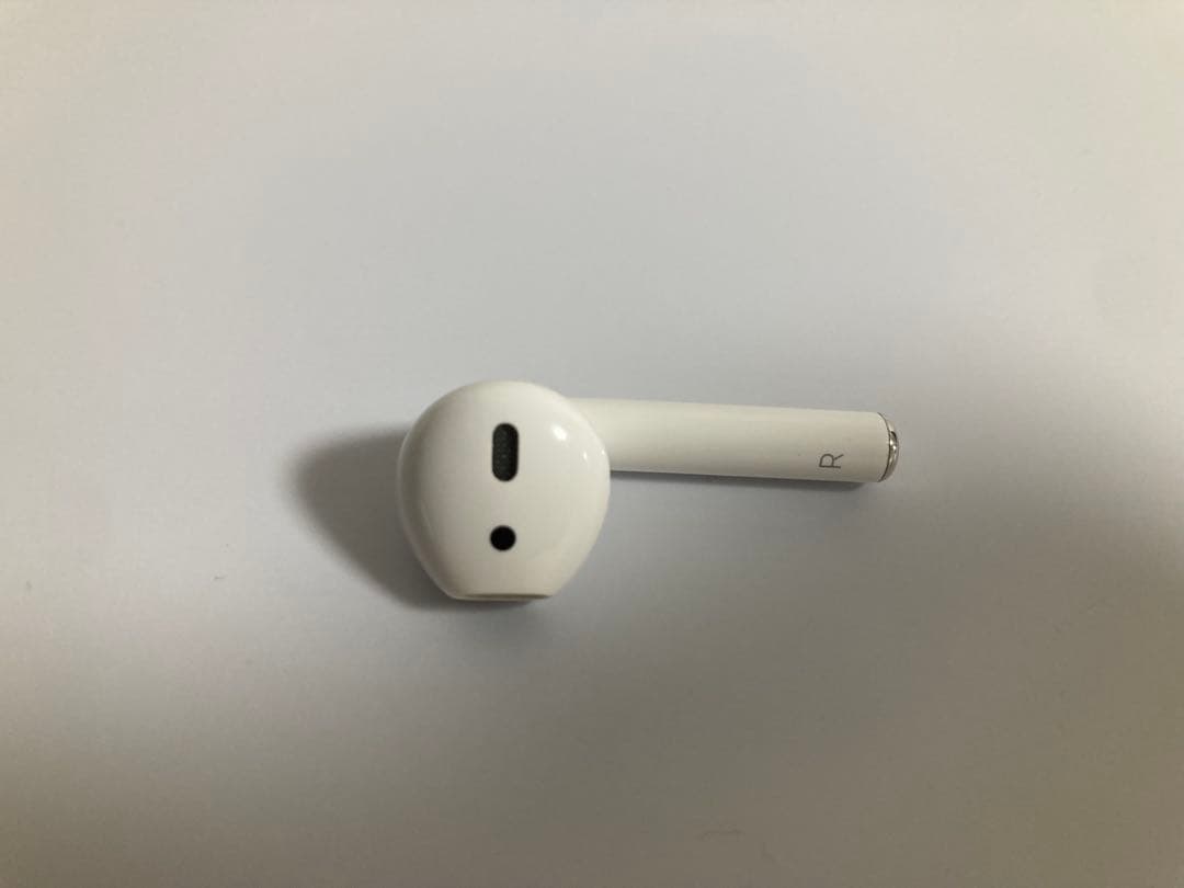 値下げ/AirPods第二世代 本体 ホワイト 充電ケース付き