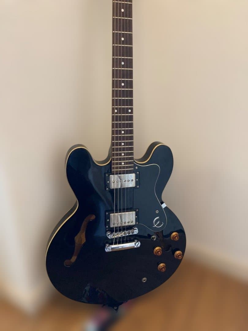 エピフォン　dot Epiphone セミアコ