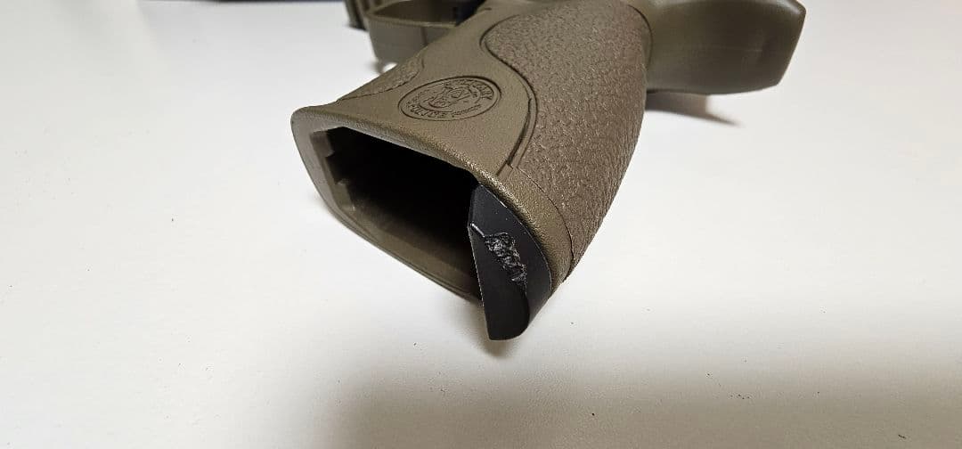 東京マルイ　M&P9 Vcustom スペアマガジン付き