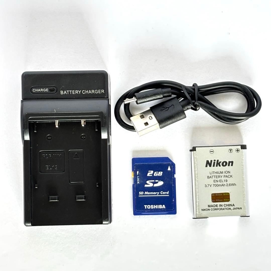 Nikon coolpix A300 ニコン　コンデジ　SDカード付【2GB】