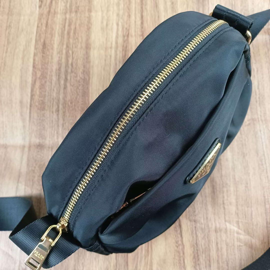 PRADA ノベルティ ブラック ショルダーバック ナイロン prd4