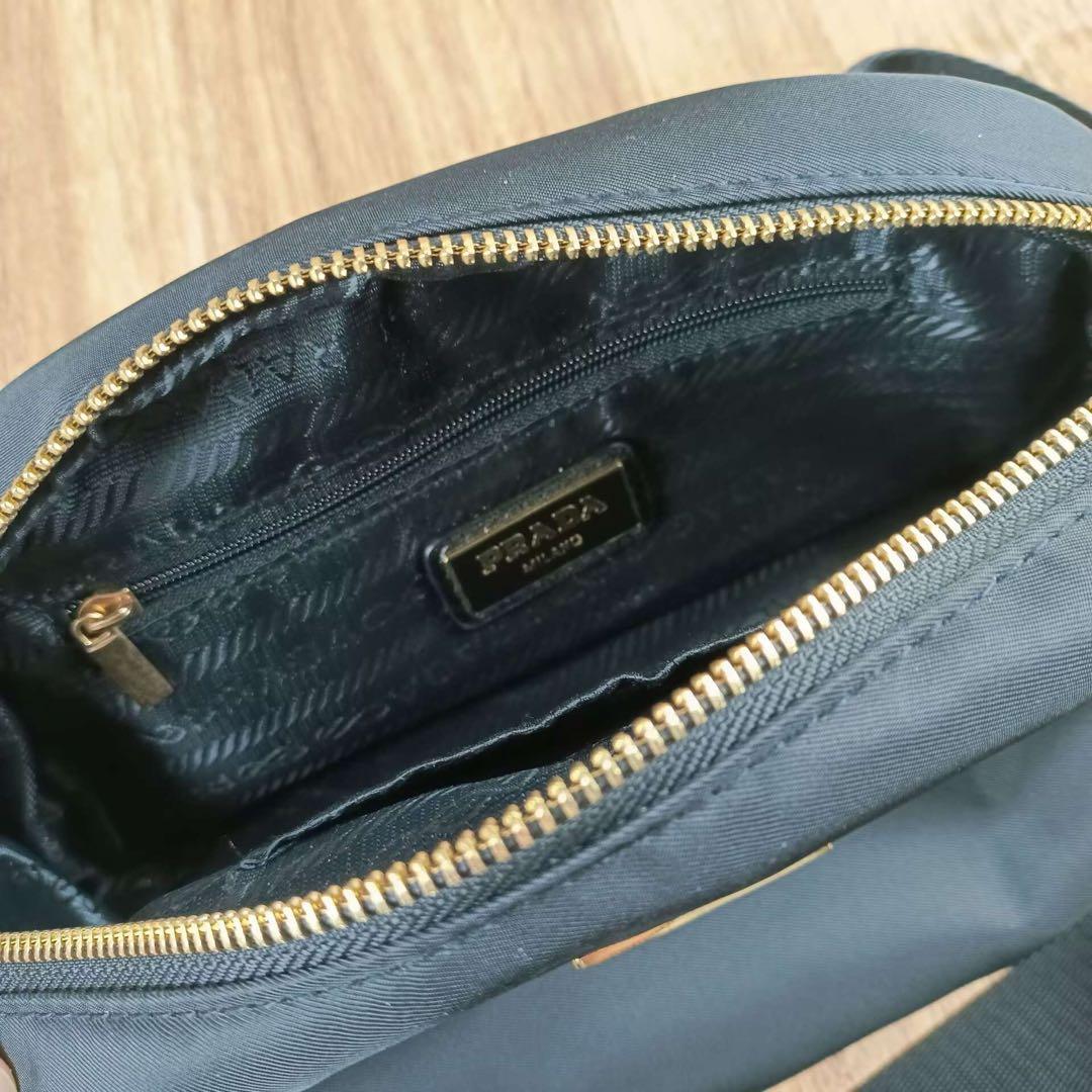 PRADA ノベルティ ブラック ショルダーバック ナイロン prd4